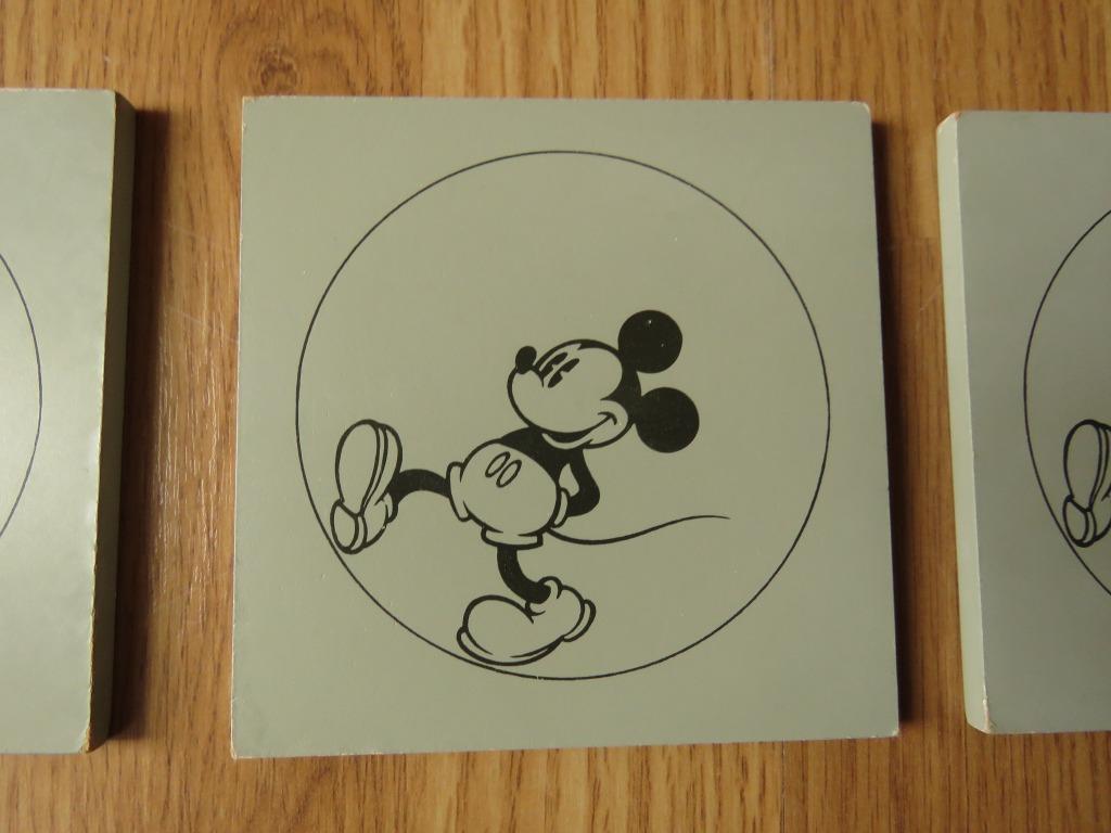 3 dessous de verres en bois peint motif Mickey de Disney, Enlèvement ou Envoi, Utilisé