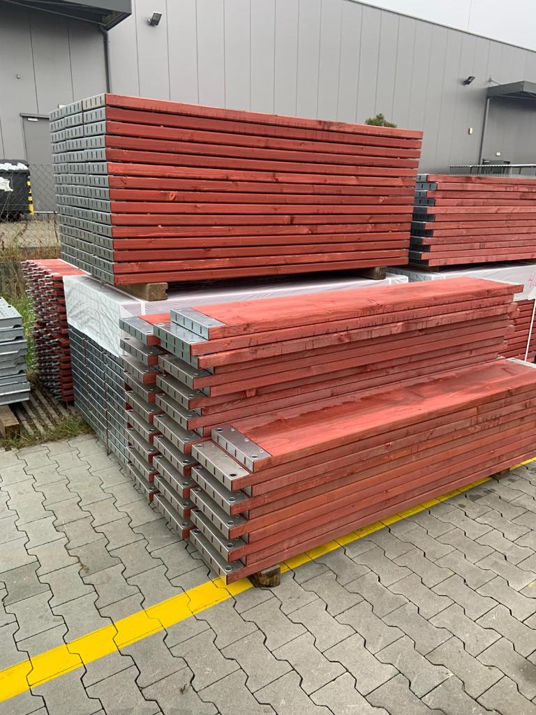 Nieuwe gevelsteiger Plettac | 450 m² | Snelle levering, Doe-het-zelf en Bouw, Steigers, Nieuw, Gevelsteiger, 5 meter of hoger
