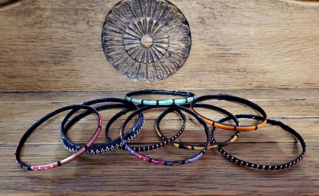 Objets ethniques africain, bracelets, Afrique., Enlèvement ou Envoi