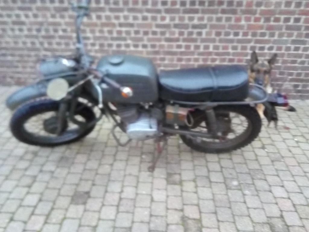 hercules, 125 cc, Enduro, 11 kW of minder, 1 cilinder