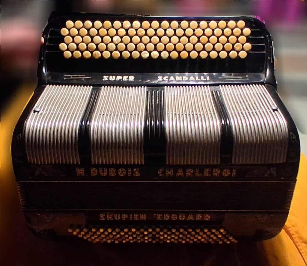 Accordéon Scandalli 2 modèles, Musique & Instruments, Accordéons, Enlèvement, Utilisé, Scandalli, Avec valise