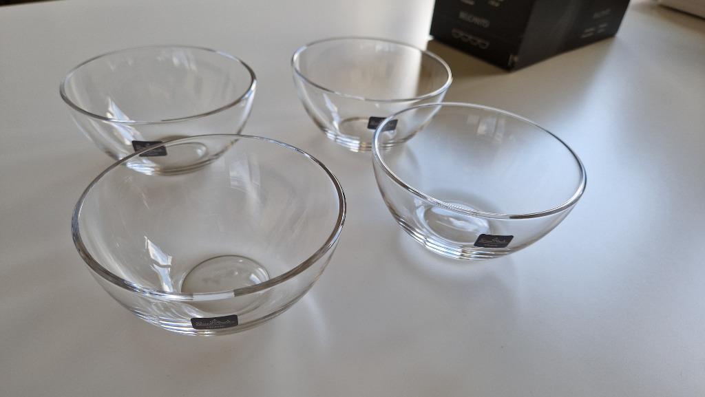 Set van vier glazen rosenthal kommen, Huis en Inrichting, Keuken | Servies, Overige materialen, Ophalen of Verzenden, Zo goed als nieuw