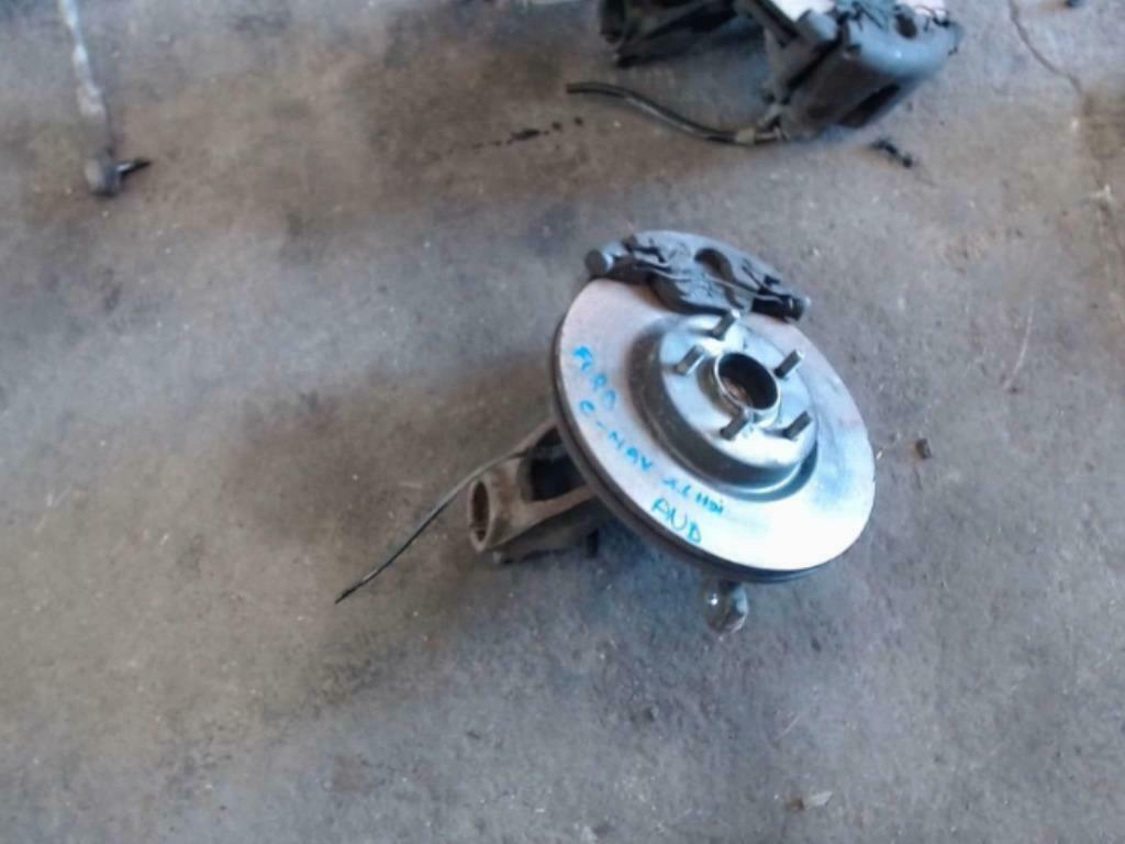 moyeu avent gauche  FORD GRAND CMAX II 2010-09->2015-10, Enlèvement ou Envoi, Utilisé, Ford
