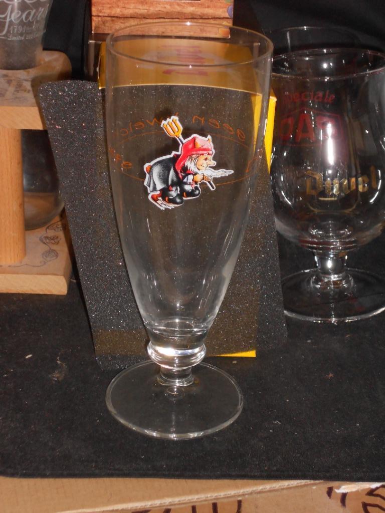 Bierglazen.Mac Chouffe. Les 4 Saisons.Kwel Chouffe, Ophalen of Verzenden, Zo goed als nieuw, Glas of Glazen, De Koninck