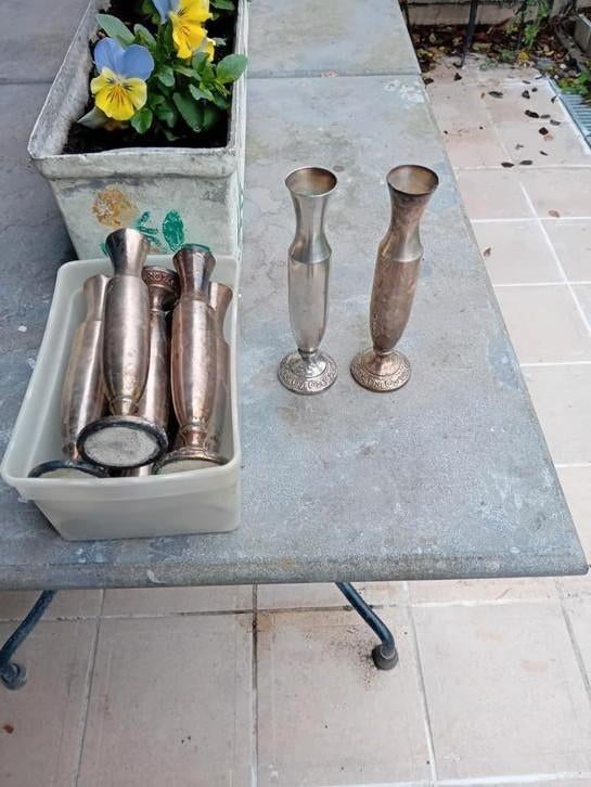 Vases anciennes soliflora en métal  argenté 9 pièces, Enlèvement ou Envoi
