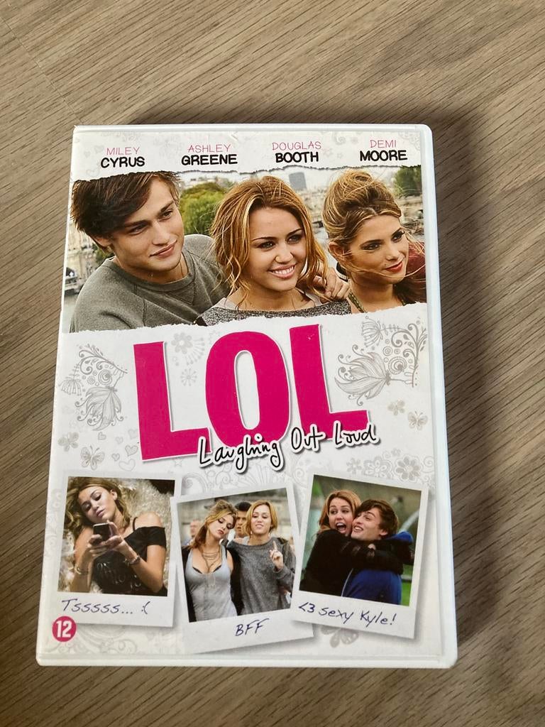 Laughing Out Loud (LOL, Ophalen of Verzenden, Zo goed als nieuw, Romantische komedie