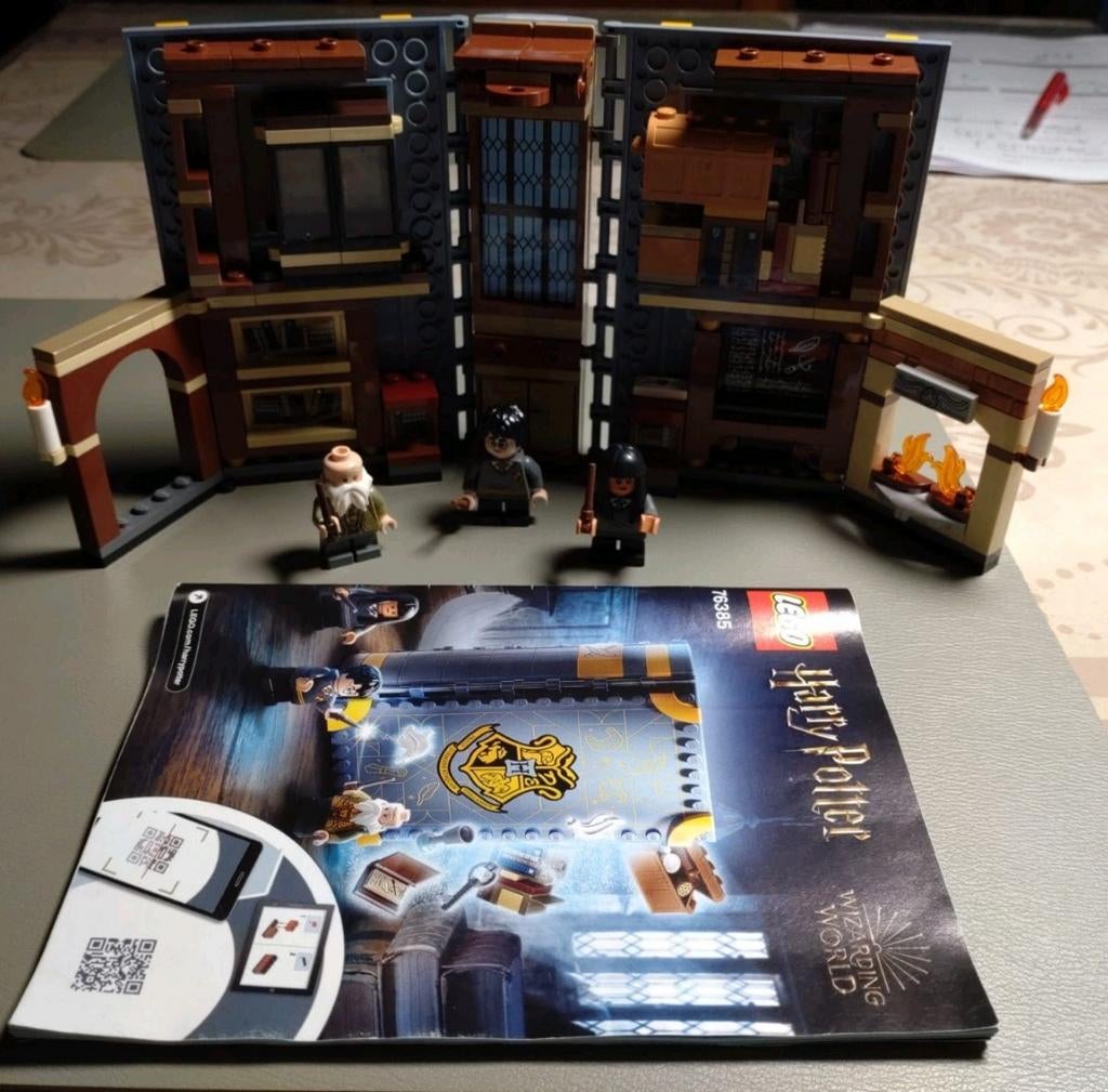 Lego set 76385 Harry Potter Toverspreukenles, Ophalen of Verzenden, Zo goed als nieuw, Complete set, Lego