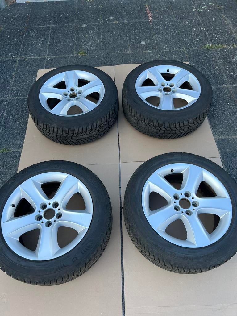 Winterbanden op aluminium velgen, 255 mm, Banden en Velgen, Winterbanden, Personenwagen