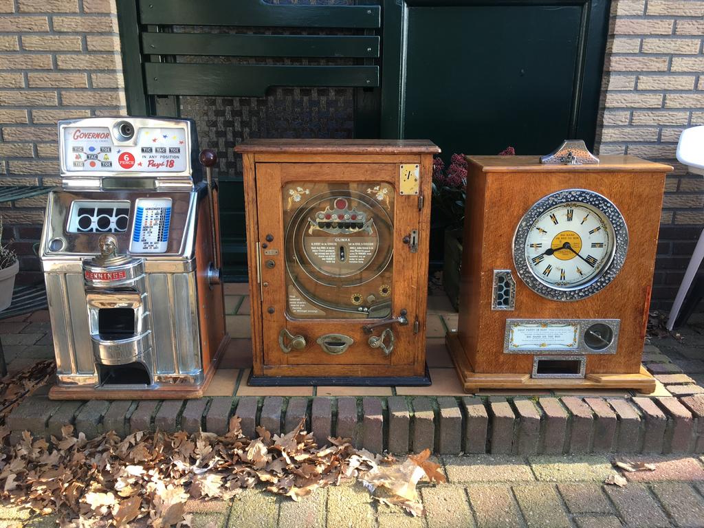 GEZOCHT OUDE GOKKAST SPEELKAST AUTOMAAT SCHIETKAST JACKPOT, Ophalen