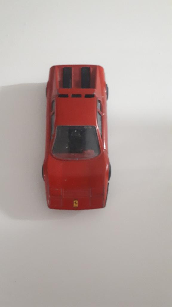 Bburago Ferrari 512 ( rood ), Ophalen of Verzenden, Zo goed als nieuw, Auto