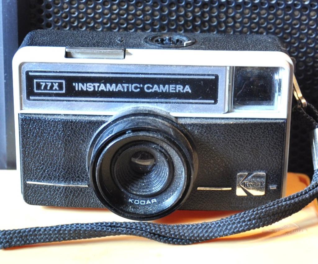 appareil photo vintage kodak 77 x instamatic camera, Enlèvement ou Envoi, Appareils photo
