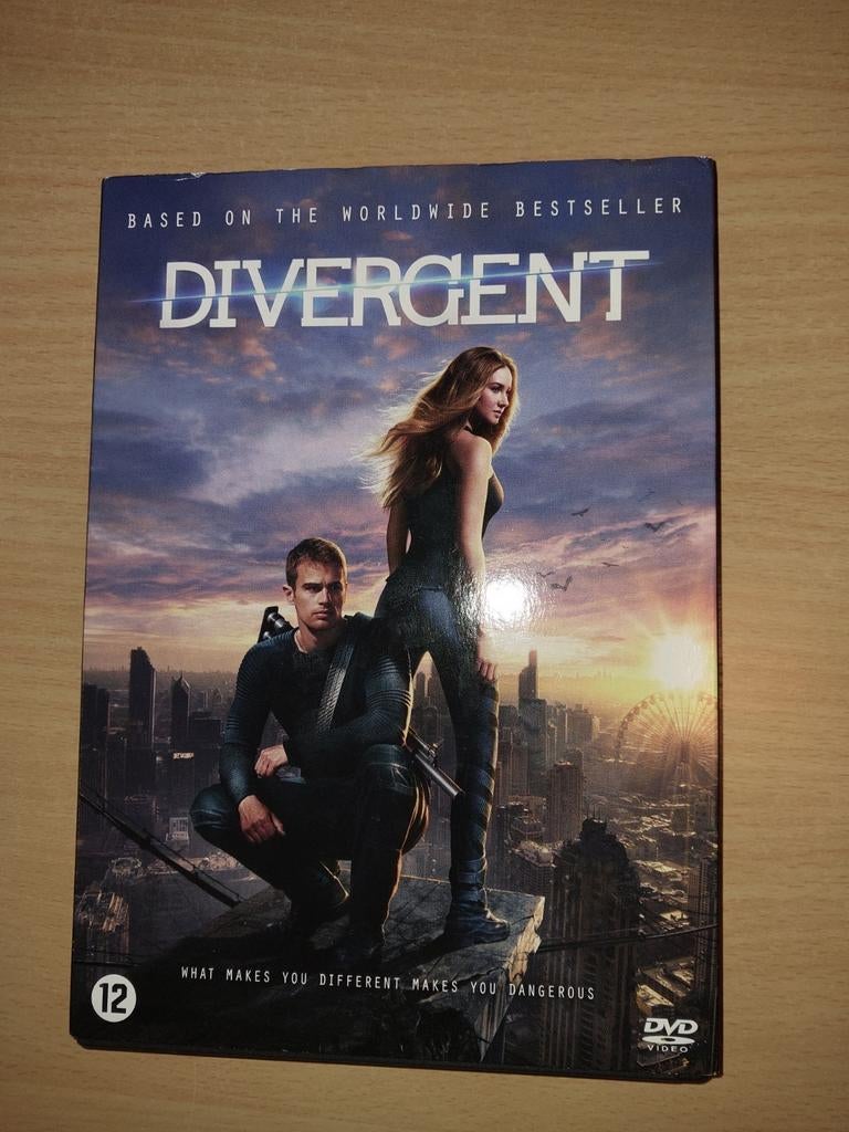 DVD Divergent opvolger  Hunger games, Ophalen of Verzenden, Zo goed als nieuw