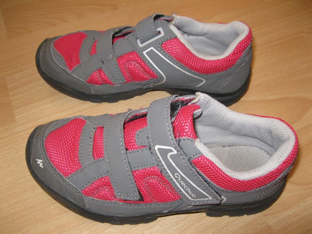 Chaussures de sport roses et grises 32, Enfants & Bébés, Enlèvement ou Envoi, Decathlon, Utilisé, Chaussures