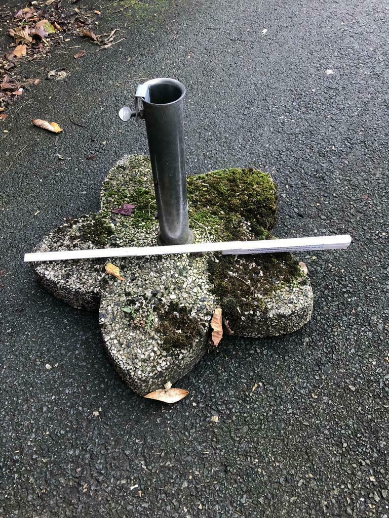 Betonnen parasolvoet zonder schade, Tuin en Terras, Ophalen, Parasolvoet
