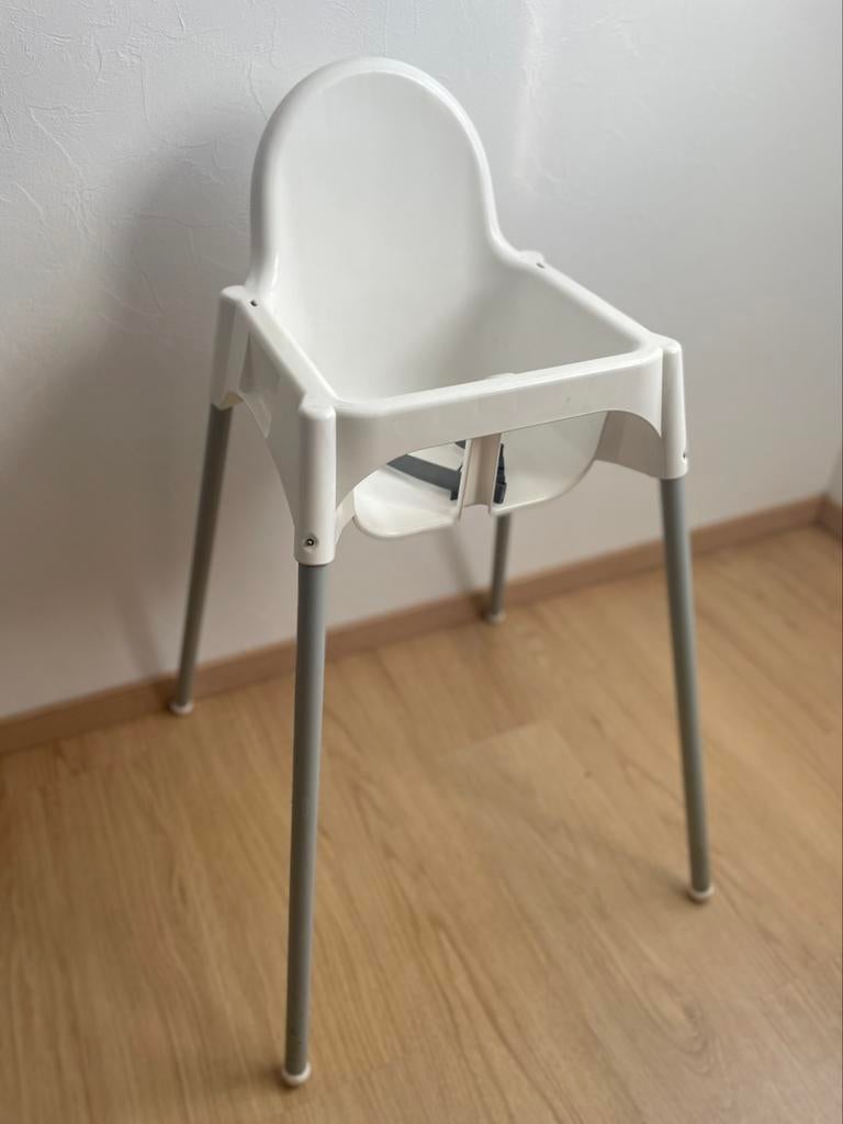 Chaise bébé IKEA avec ceinture de sécurité blanc/argent, Enlèvement, Comme neuf