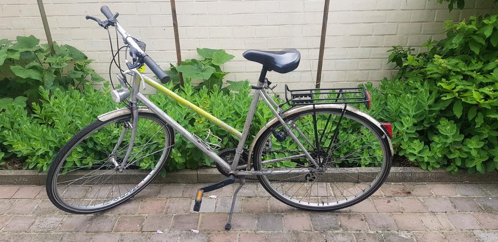 SPORTFIETS, Fietsen en Brommers, Ophalen, Zo goed als nieuw, Versnellingen