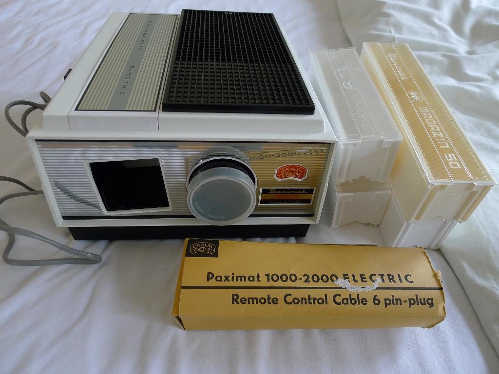 Projecteur dia-diaprojector BRAUN Paximat 2000., Audio, Tv en Foto, Ophalen, Zo goed als nieuw
