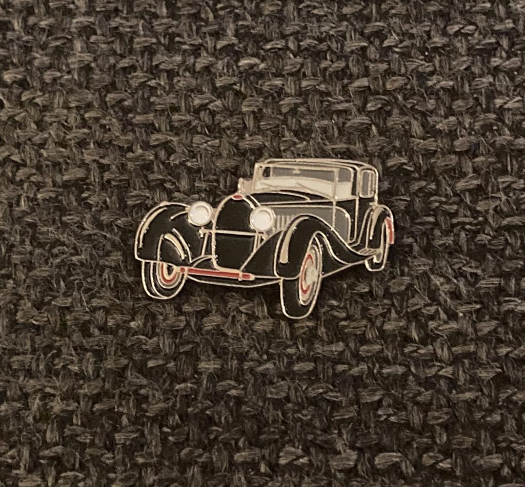 PIN - BUGATTI T41R, Collections, Envoi, Comme neuf, Transport, Insigne ou Pin's