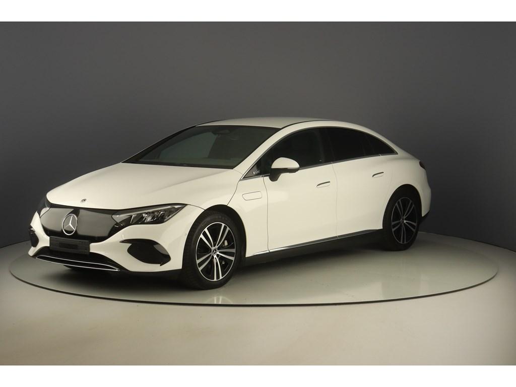 Mercedes-Benz EQE 300 245pk Luxury Line, 4 portes, https://public.car-pass.be/vhr/8992c2f9-befc-4723-b32b-c954b79e7188, Noir, Blanc