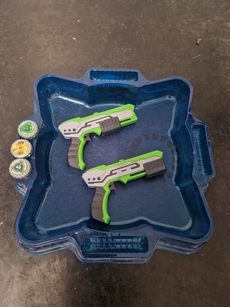 Bayblade spel, Verzamelen, Ophalen