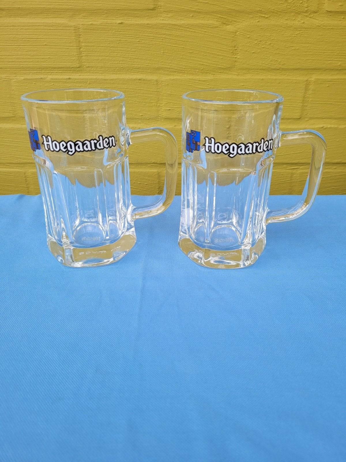 2 verres à bière Hoegaarden robustes avec poignées, Enlèvement ou Envoi