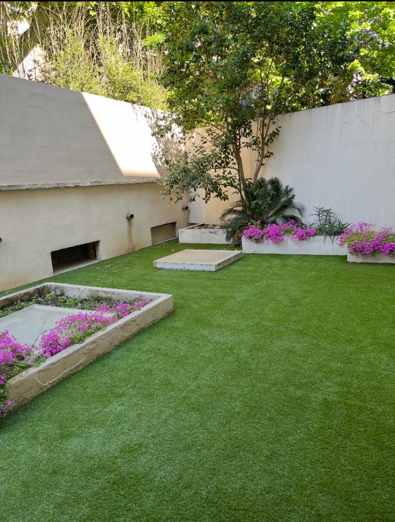 Uitzonderlijk appartement met een terras van 70m2, Immo, Buitenland, Aix en Provence, Frankrijk, 80 m², 2 kamers