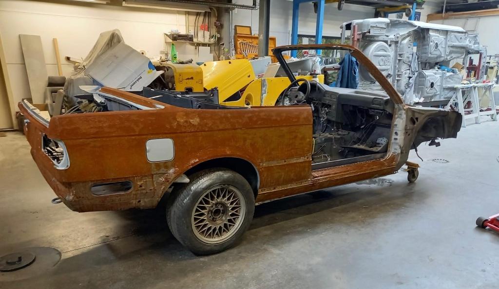 BMW E30 Cabrio - Kale kast, Ophalen, Gebruikt