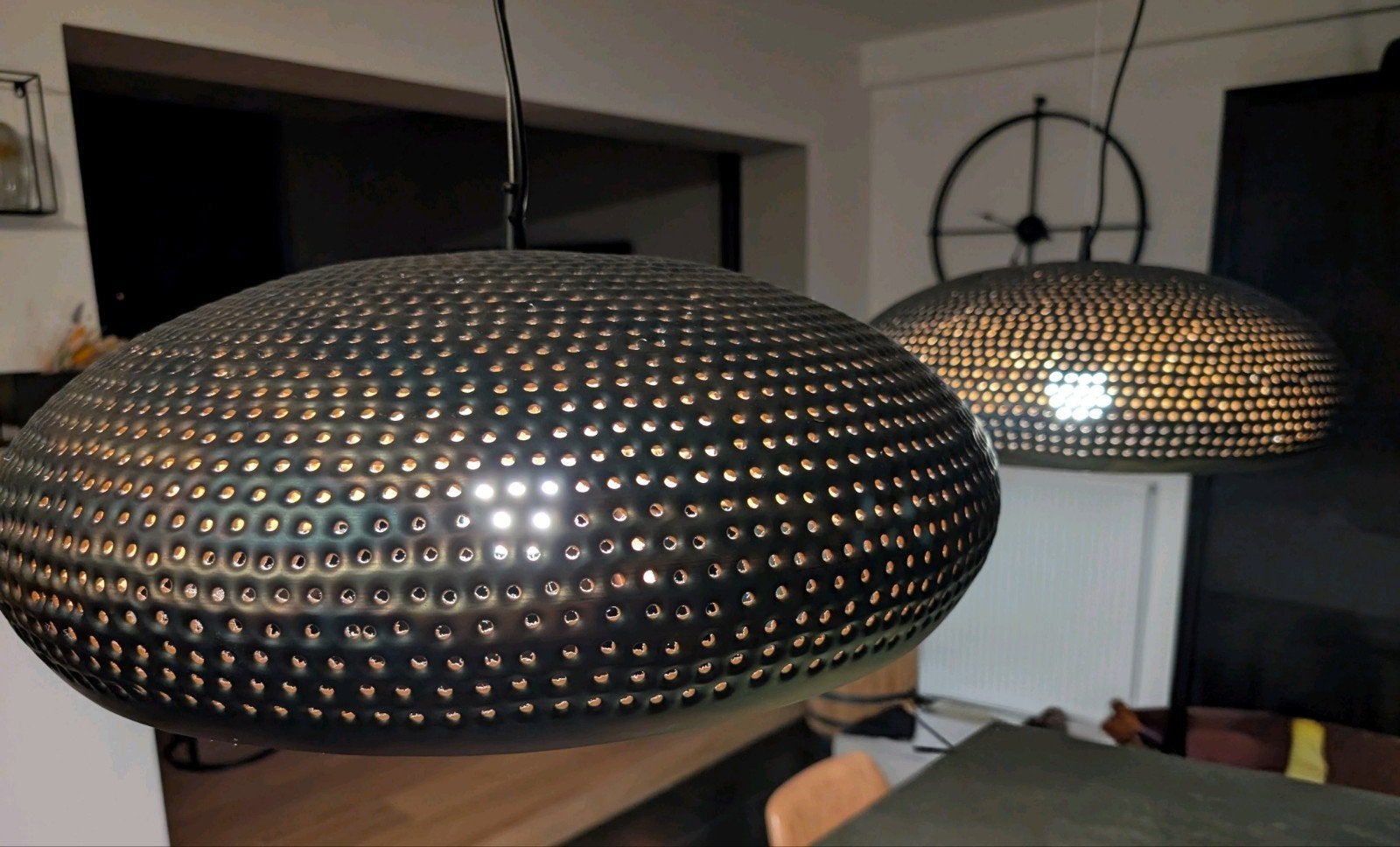 Industriële hanglamp, Enlèvement
