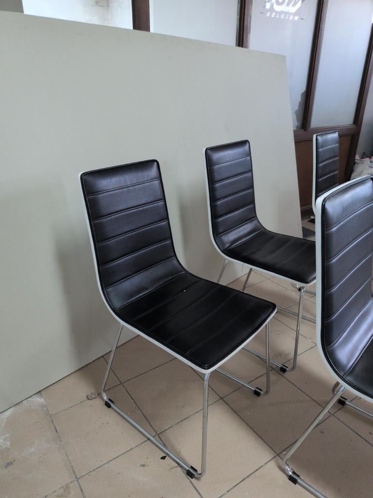 6 eetkamerstoelen, Ophalen