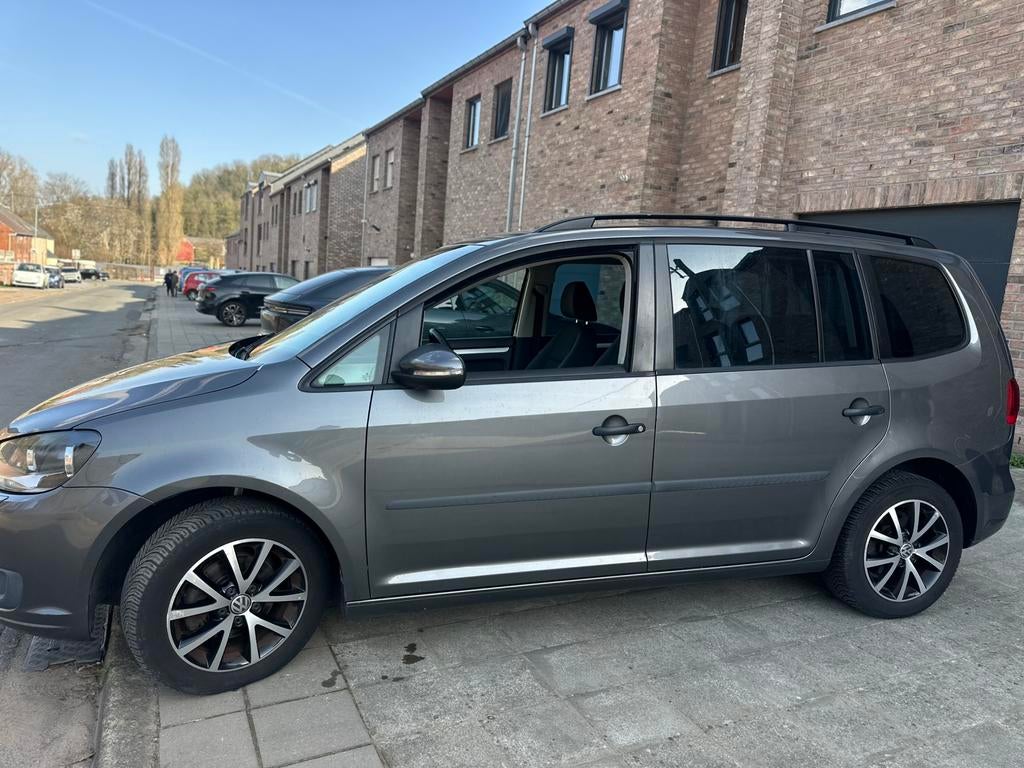 Vw Touran 1.6TDi*2014* 277.000km*7P*A/C*Navi, Autos, Volkswagen, Bluetooth, Euro 5, Entreprise, 7 places