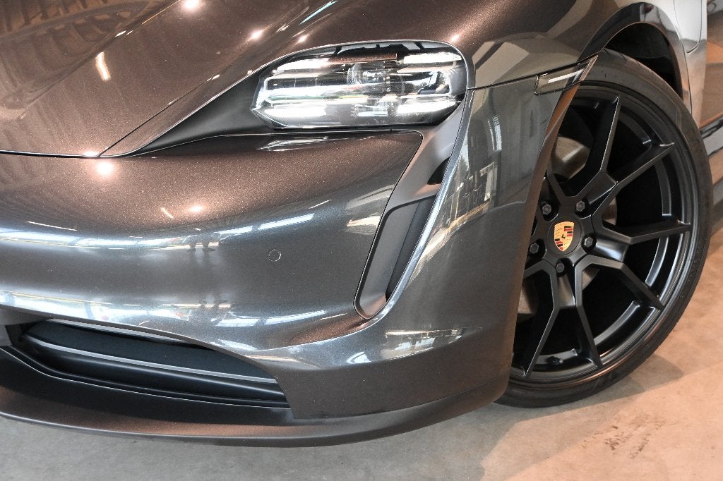 Porsche Taycan Sport Turismo *LED/360/BOSE/PANO/ACC/CHRONO*, Auto's, Porsche, Automaat, Achterwielaandrijving, Leder, 5 deurs