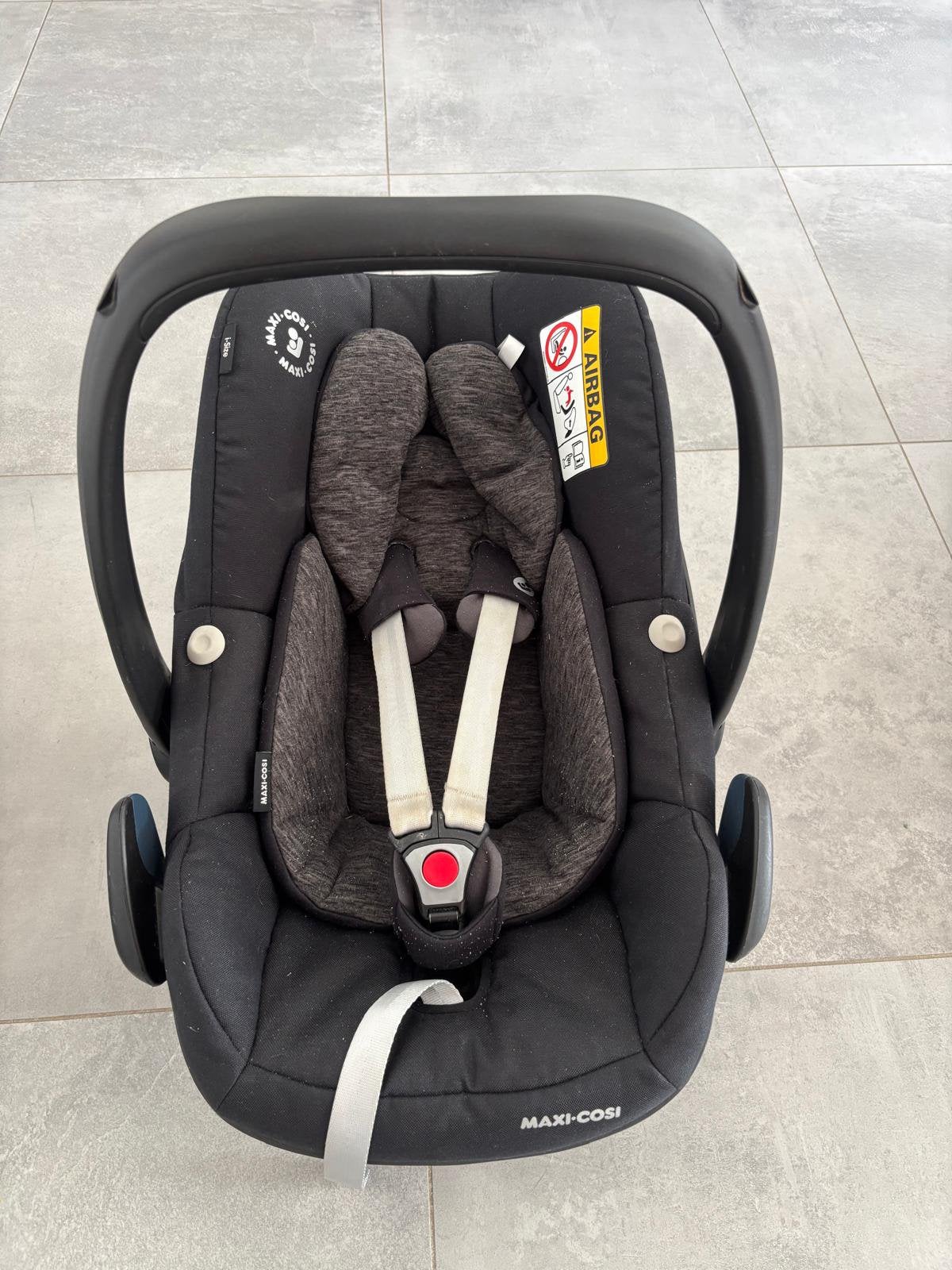 Maxi Cosy met zijn Isofix-basis, Ophalen, Zo goed als nieuw, Isofix, Maxi-Cosi