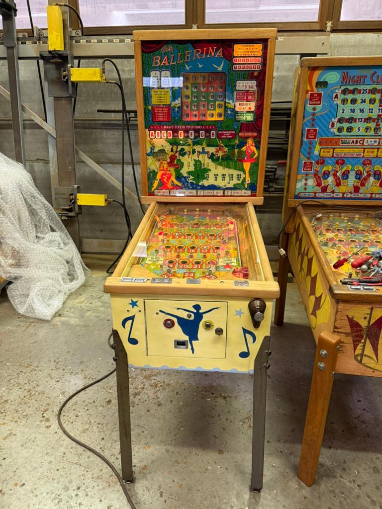 Bally Bingo Ballerina, Collections, Machines | Flipper (jeu), Mécanique, Bally, Flipper (jeu), Enlèvement