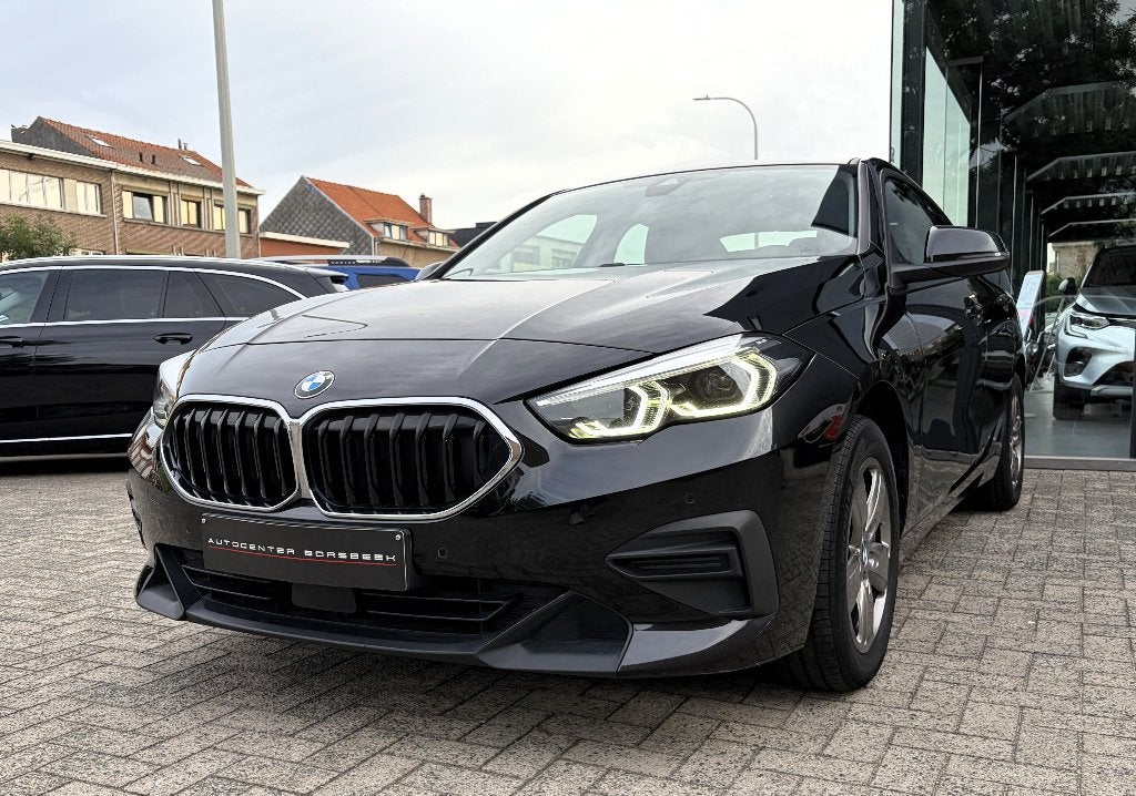 BMW 216dA Gran Coupé - CARPLAY, Auto's, Stof, Zwart, https://public.car-pass.be/vhr/0810d0fd-524b-42e7-969f-d3dbcd1cdd24, 5 deurs