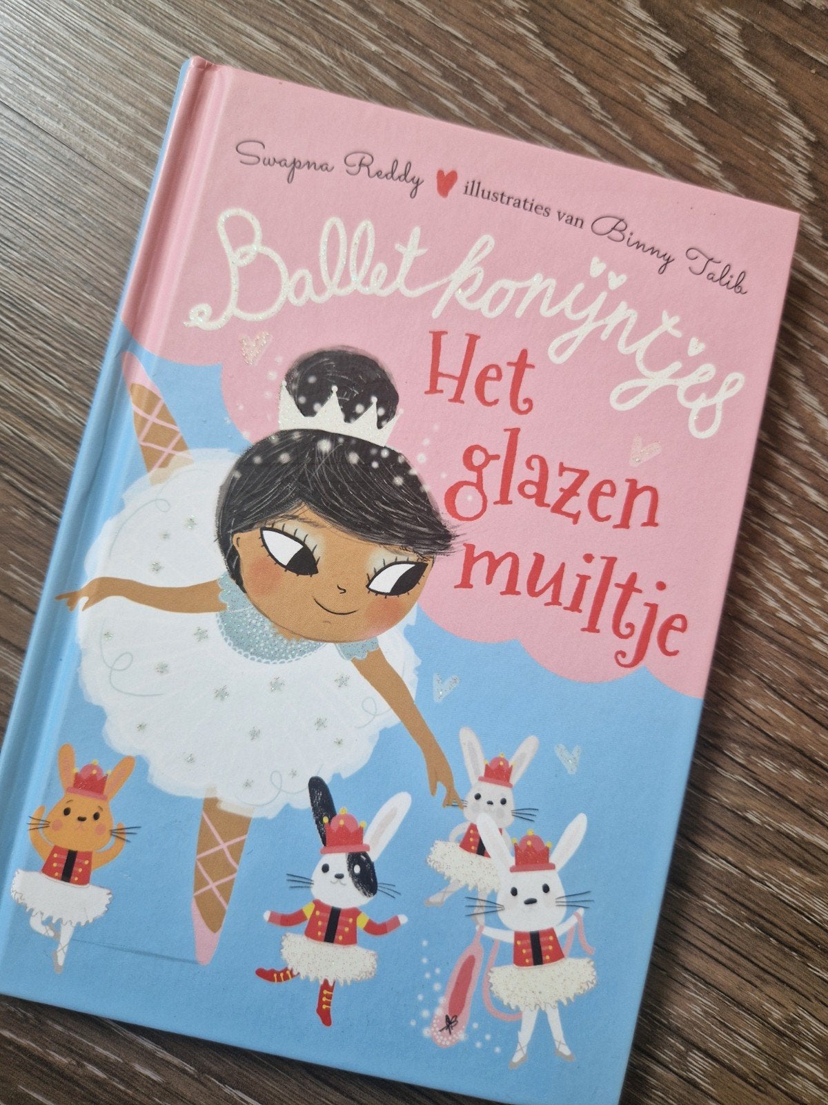 Swapna Reddy - Het glazen muiltje, Enlèvement, Swapna Reddy