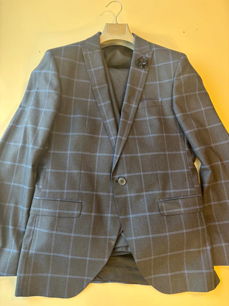 Costume de mariage 3 pièces bleu marine, Vêtements | Hommes, Vêtements de mariage & Accessoires de mariage, Costume de mariage