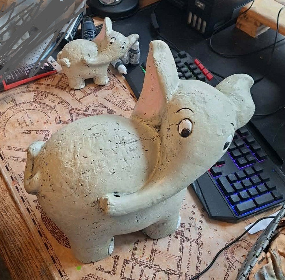 2 éléphants - déco jardin, Enlèvement, Utilisé