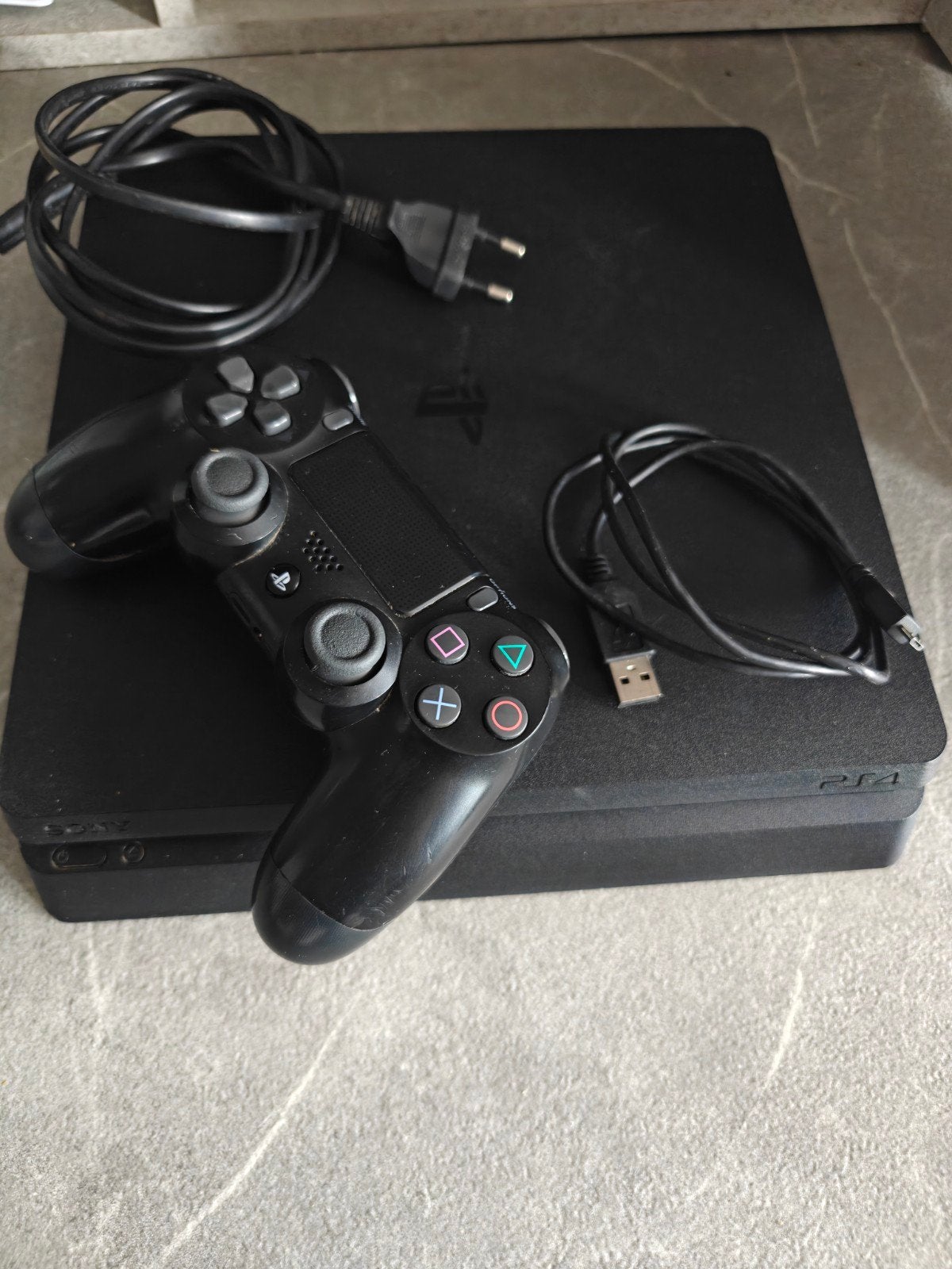 PlayStation 4 slim 1To, Consoles de jeu & Jeux vidéo, Avec 1 manette, Comme neuf, Enlèvement, 1 TB