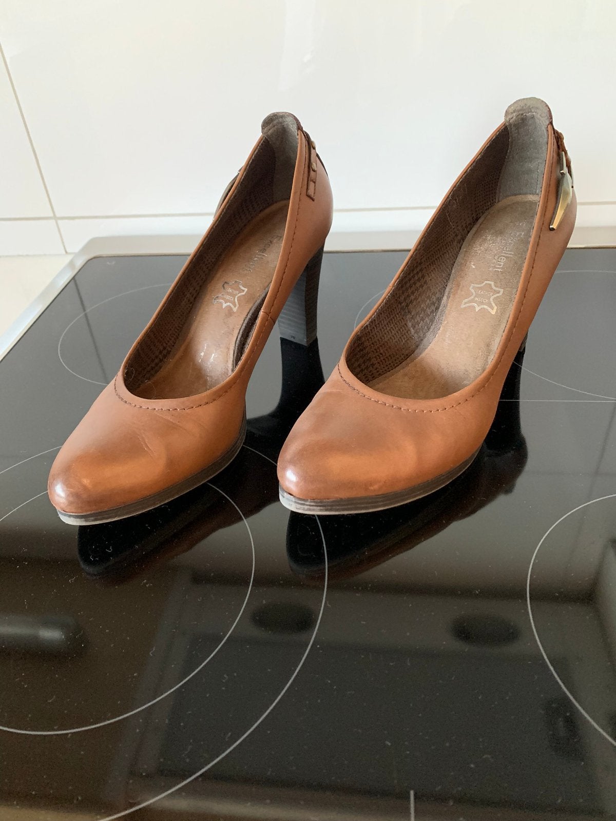 Damespumps, Ophalen of Verzenden, Gedragen, Bruin, Pumps