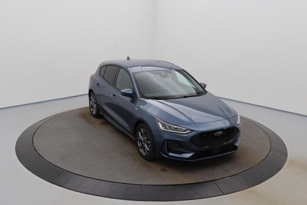 Ford Focus ST Line | Automaat | Winterpack, https://public.car-pass.be/vhr/31b4dea3-f0df-4760-977f-2484ccef383d, Stof, Gebruikt