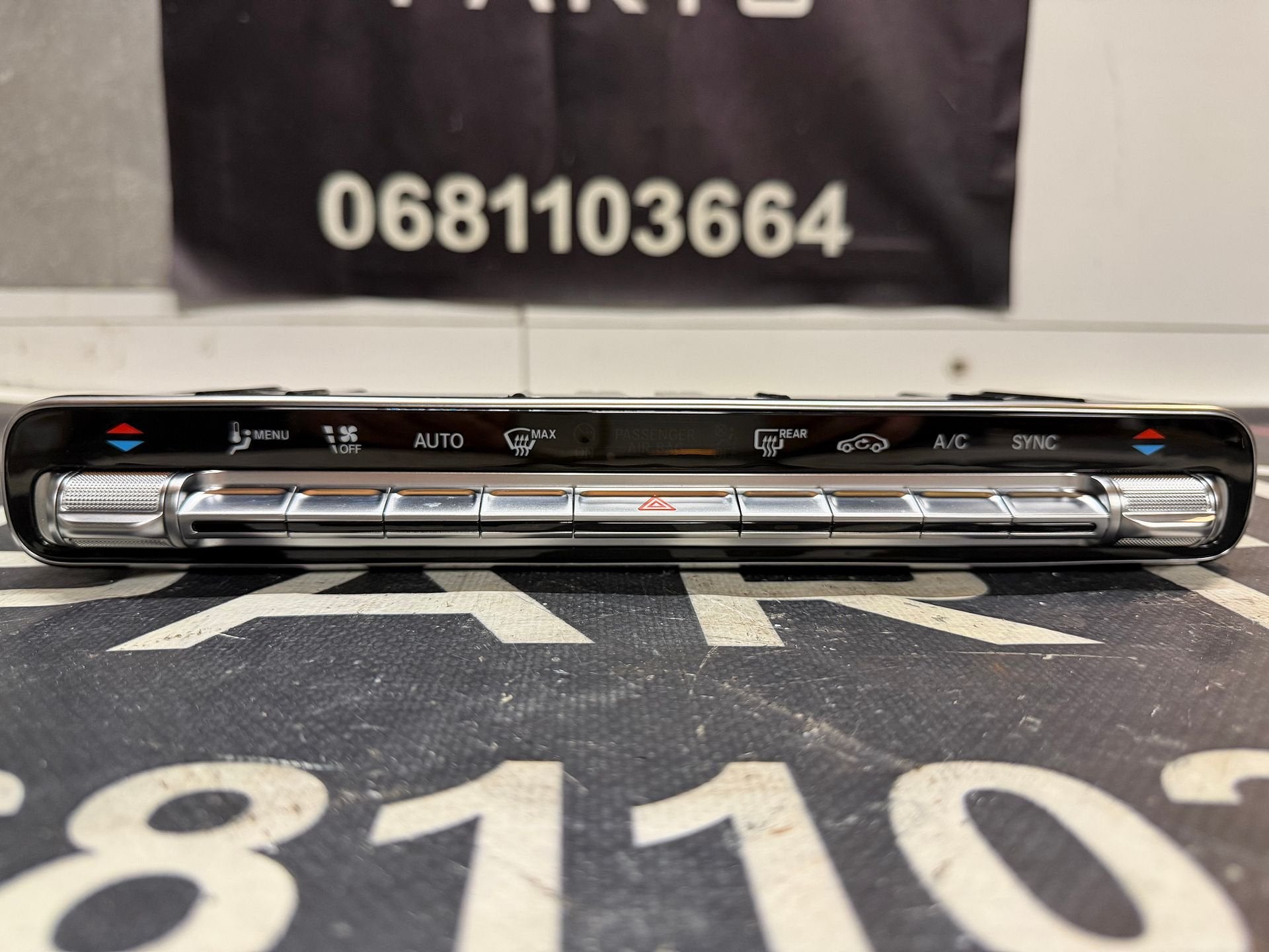 Mercedes Kachel Airco Climate Bedieningspaneel A2479056803, Gebruikt, -, Ophalen of Verzenden, -