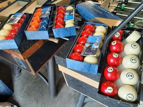 Gebruikte ballen., Ophalen, Zo goed als nieuw, Keu of Ballen