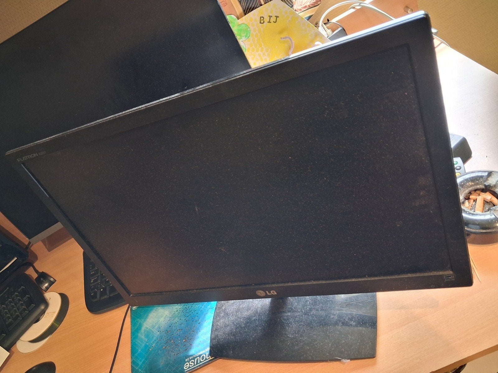 lg monitor 22", Computers en Software, Monitoren, Ophalen, VGA, LED