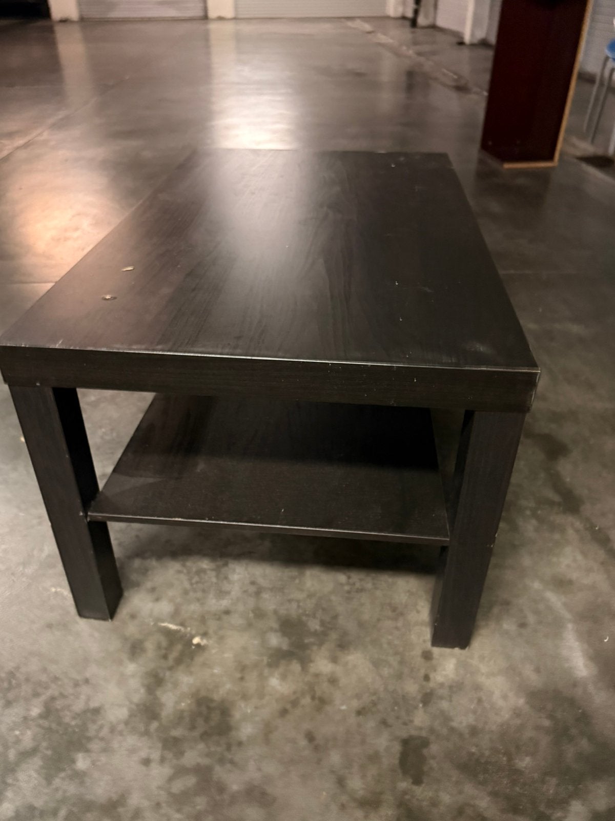Table basse IKEA gratuite – à repeindre, Enlèvement, Comme neuf