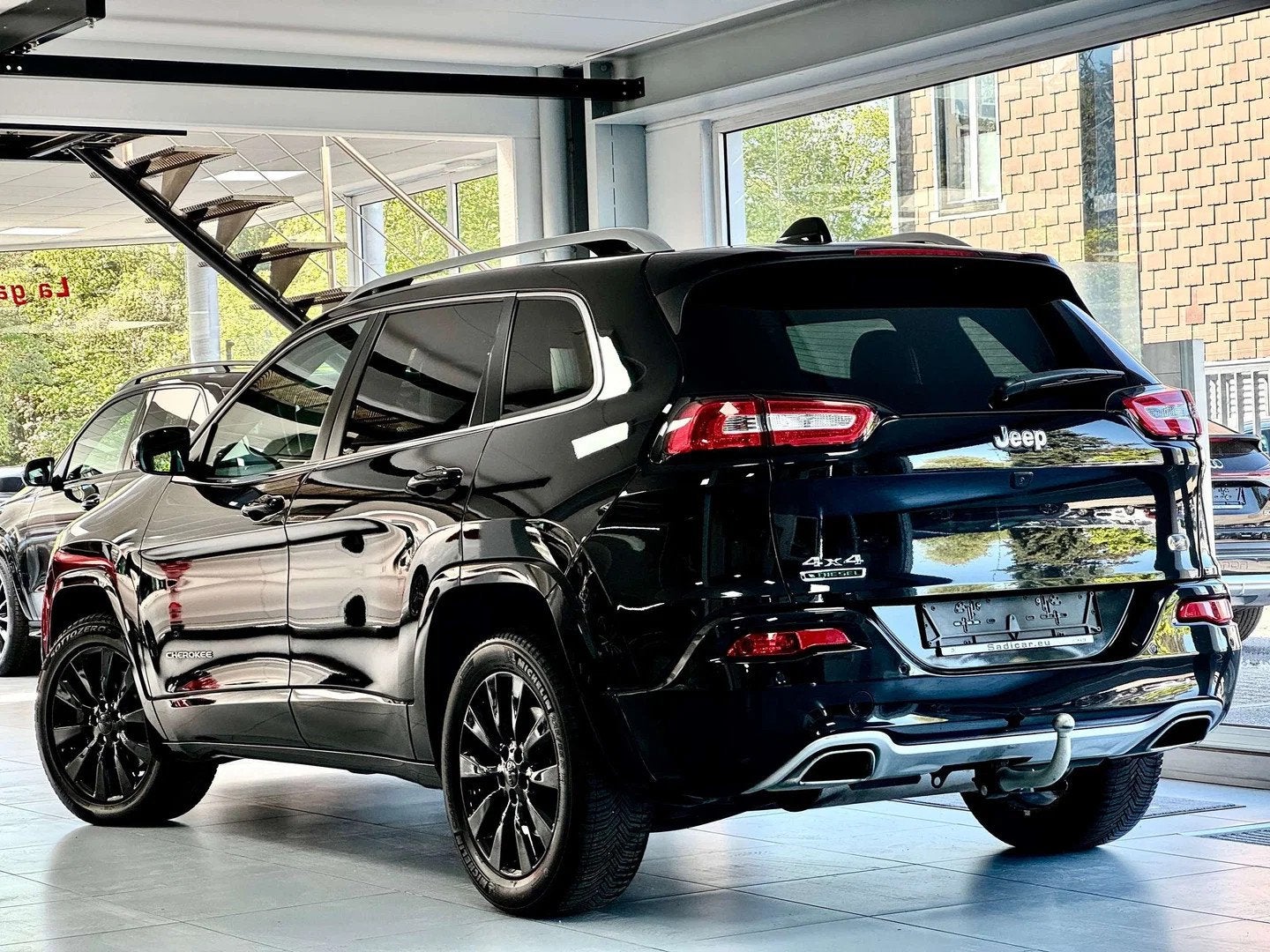 Jeep Cherokee 2.2 MJD 200cv 4WD OVERLAND DRIVE - FULL OPTION, Autos, Cuir, https://public.car-pass.be/vhr/d717f04f-bb48-4c96-b1b2-d8b7c18a8e41