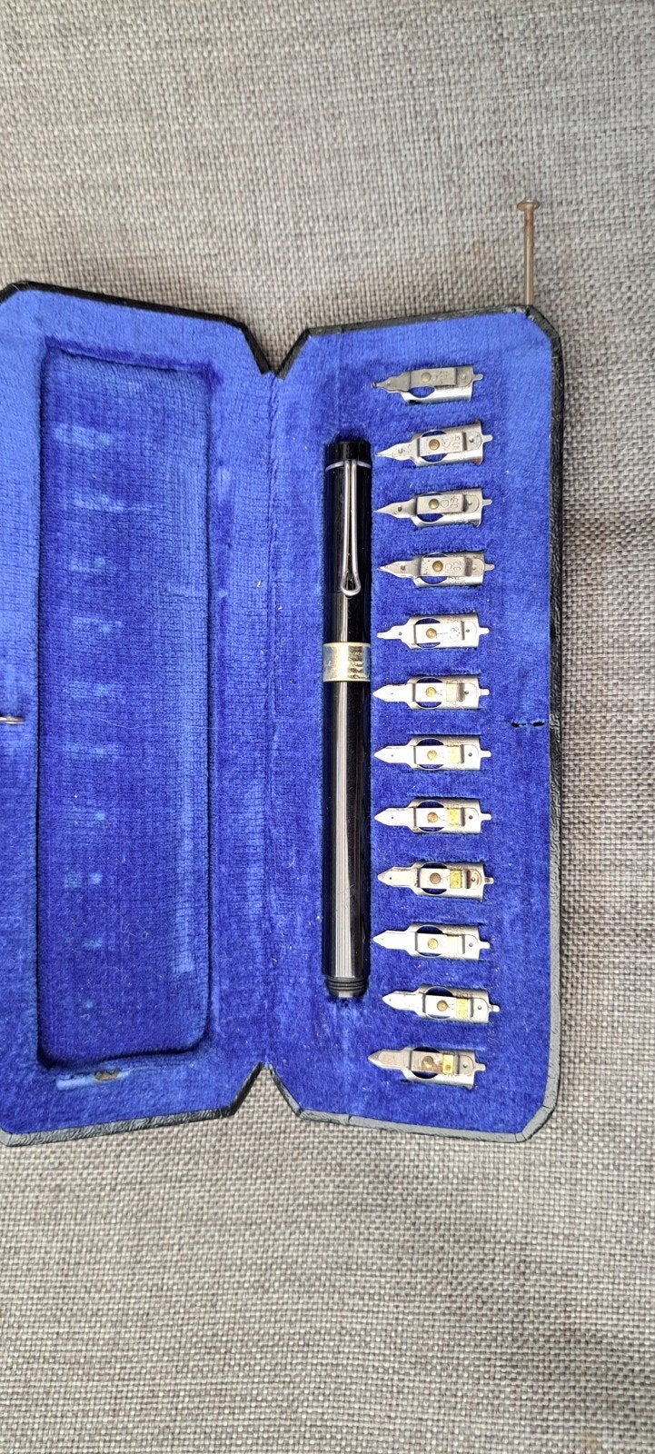 kalligrafie pen, Ophalen