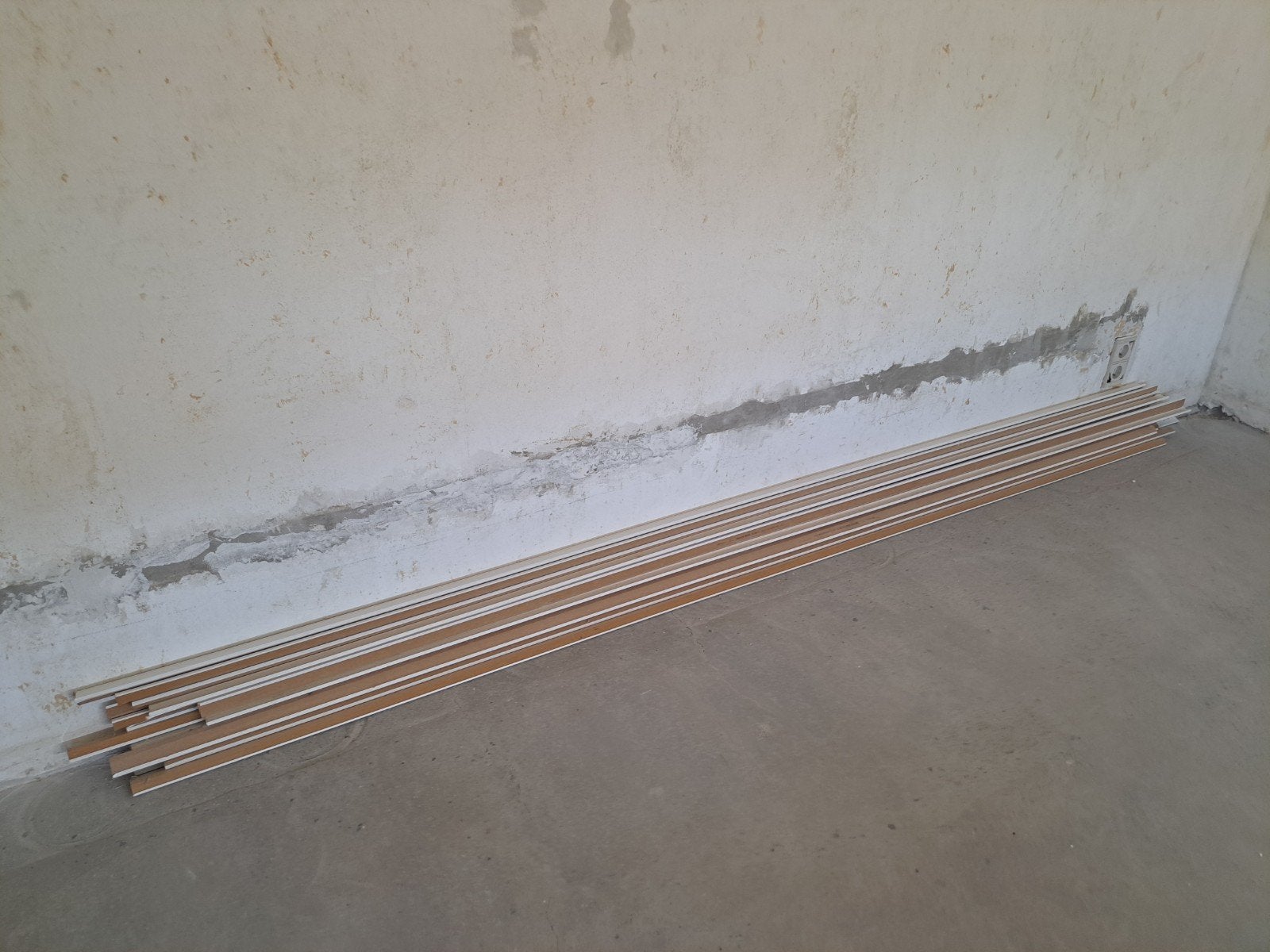 plafondlijsten 18x, 250 cm of meer, Ophalen, MDF, Lijsten