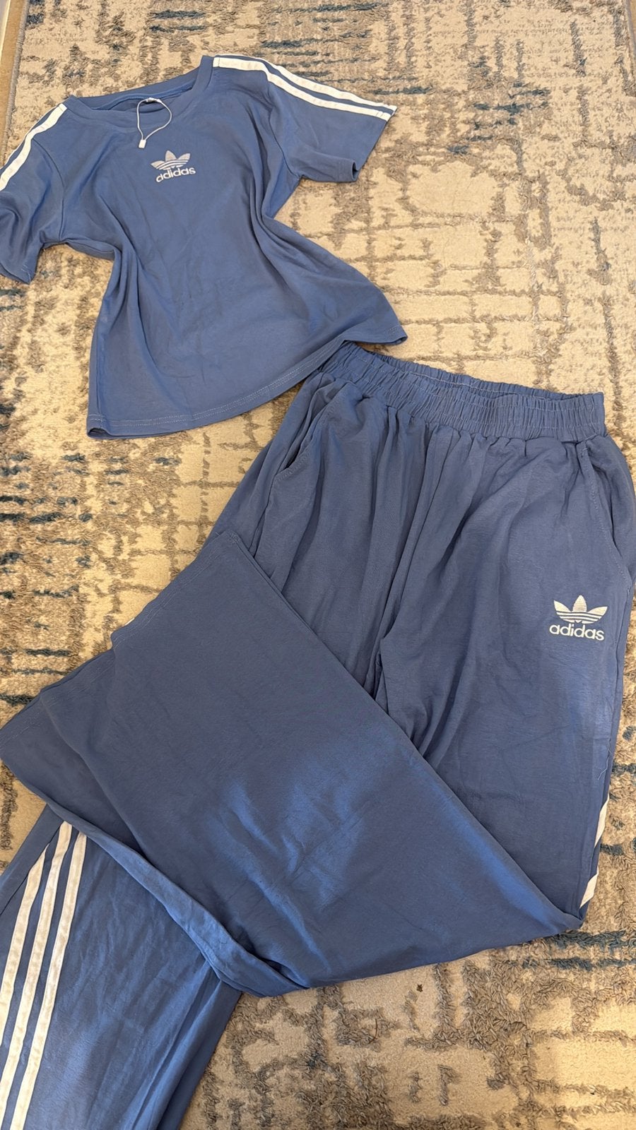 Adidas setje, Ophalen, Nieuw