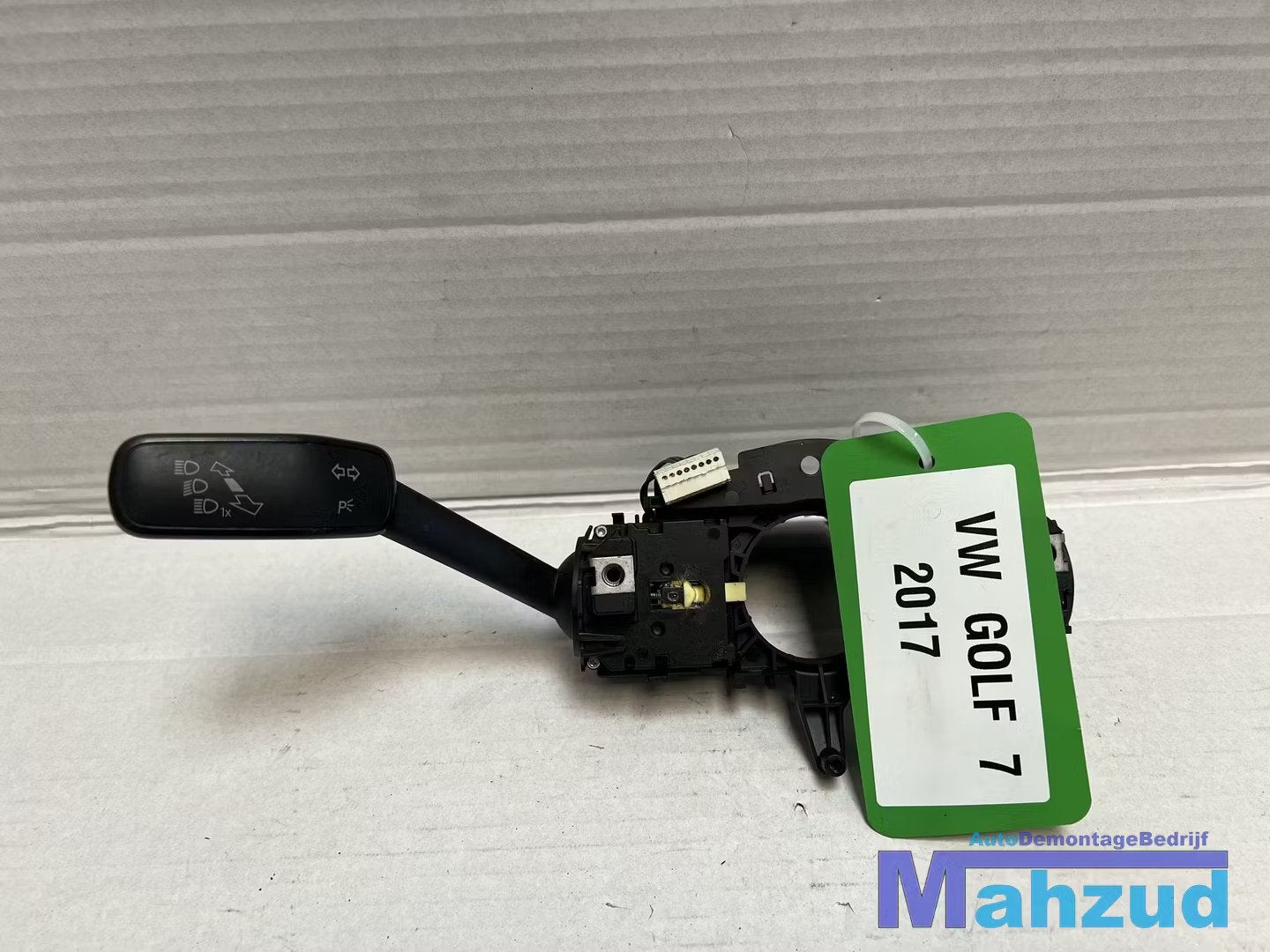 VW GOLF 7 knipperlicht schakelaar 2013-2019 5Q0953507HL, Autos : Pièces & Accessoires, Tableau de bord & Interrupteurs, Volkswagen