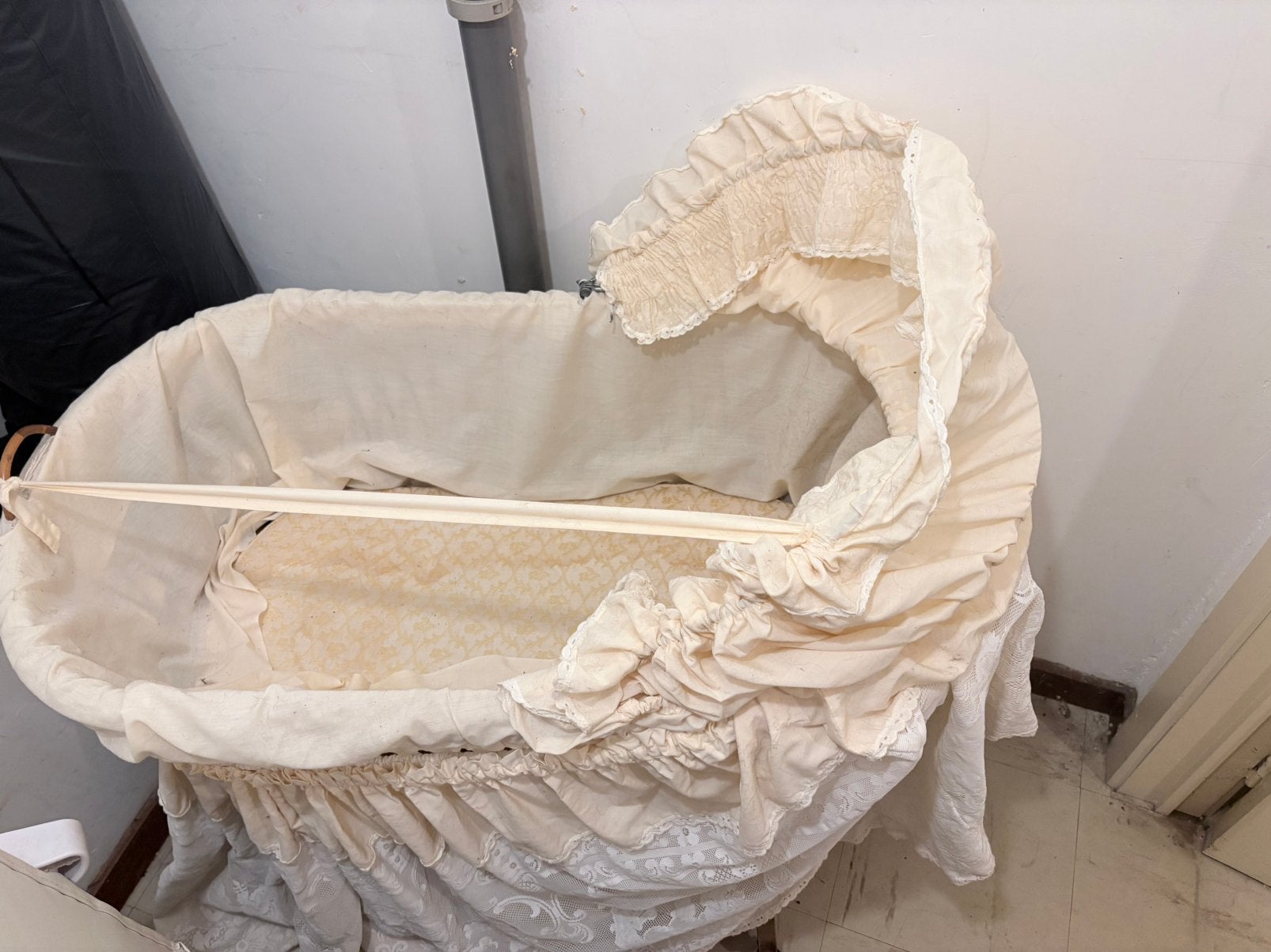 Baby wieg, Ophalen, Zo goed als nieuw, Wieg